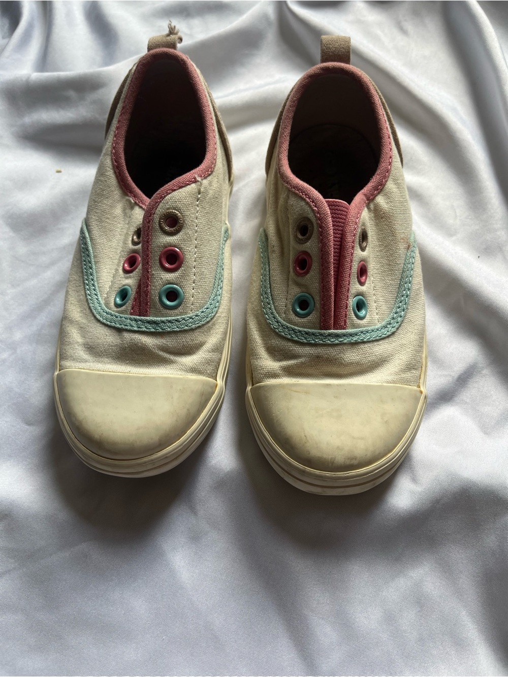 Old Navy Girls Canvas Shoes 9